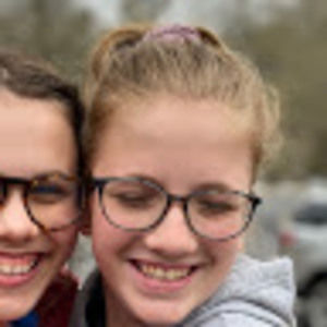 Meet your Posher, Ella